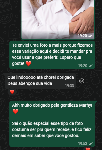 Cliente agradecendo emocionada pelo ensaio no WhatsApp